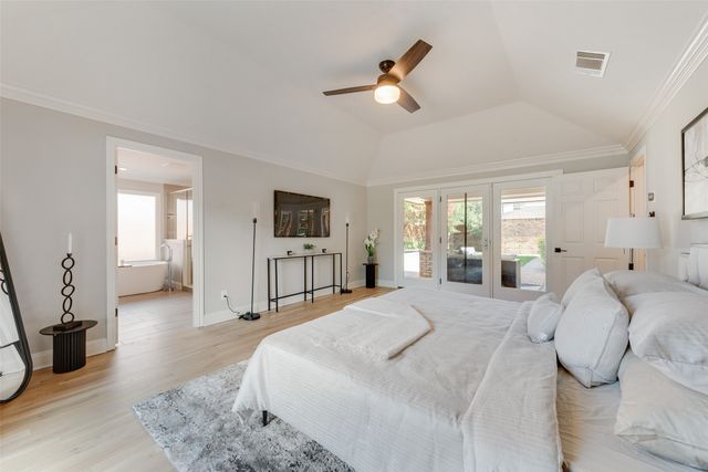 6902 Deloache Avenue, Dallas, TX 75225