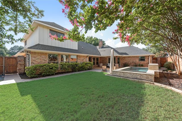 6902 Deloache Avenue, Dallas, TX 75225