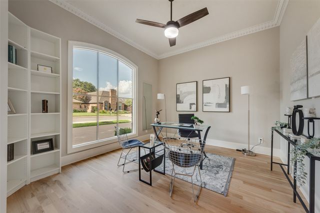 6902 Deloache Avenue, Dallas, TX 75225