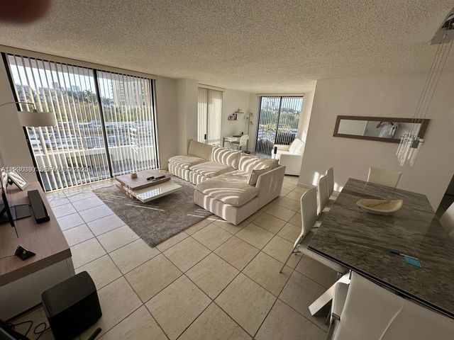 3300 NE 191st Street 518, Aventura, FL 33180