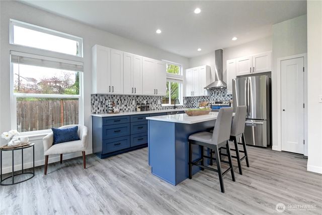8223 27th Place NE, Lake Stevens, WA 98258