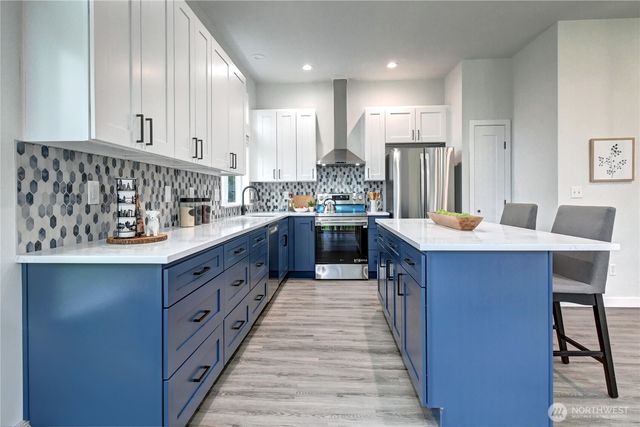 8223 27th Place NE, Lake Stevens, WA 98258