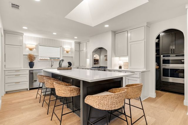 6812 Sedgwick Drive, Dallas, TX 75231