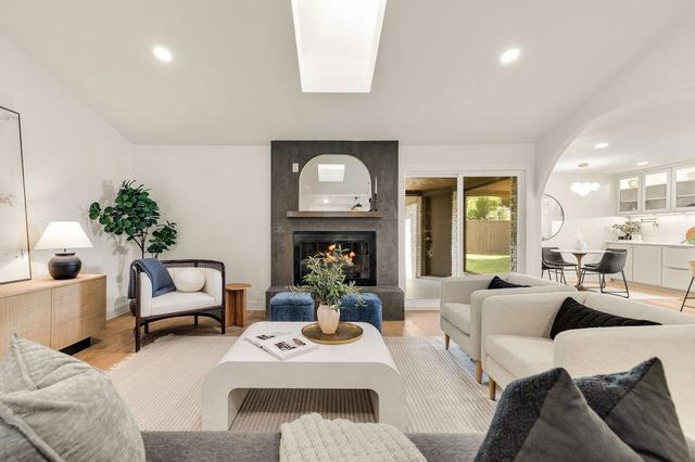 6812 Sedgwick Drive, Dallas, TX 75231