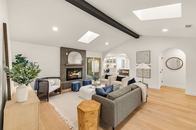 6812 Sedgwick Drive, Dallas, TX 75231