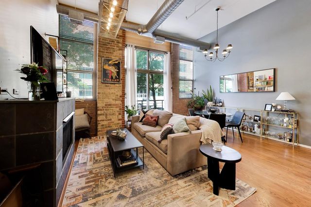 417 S Jefferson Street 102B, Chicago, IL 60607