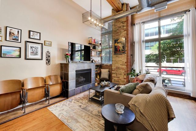 417 S Jefferson Street 102B, Chicago, IL 60607