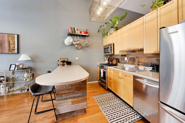 417 S Jefferson Street 102B, Chicago, IL 60607