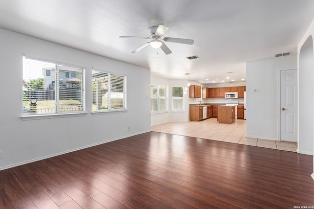 438 Leopard Claw, San Antonio, TX 78251