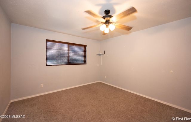 8984 N Eaglestone Loop, Tucson, AZ 85742