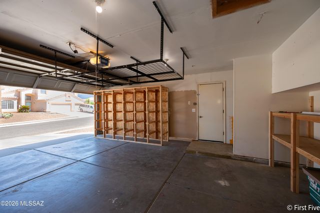 8984 N Eaglestone Loop, Tucson, AZ 85742