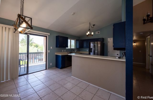 8984 N Eaglestone Loop, Tucson, AZ 85742