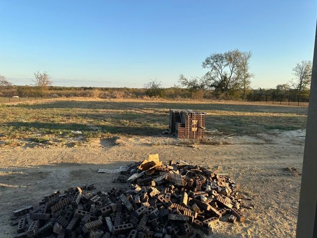 2466 Blackjack Oak Road, Oak Ridge, TX 75161