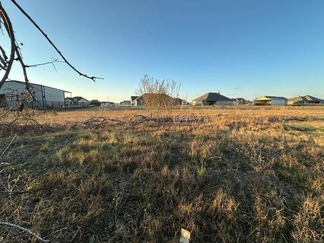 2466 Blackjack Oak Road, Oak Ridge, TX 75161