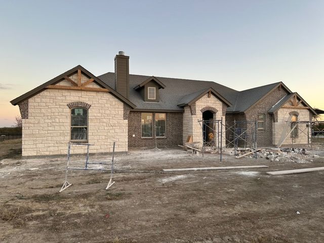 2466 Blackjack Oak Road, Oak Ridge, TX 75161