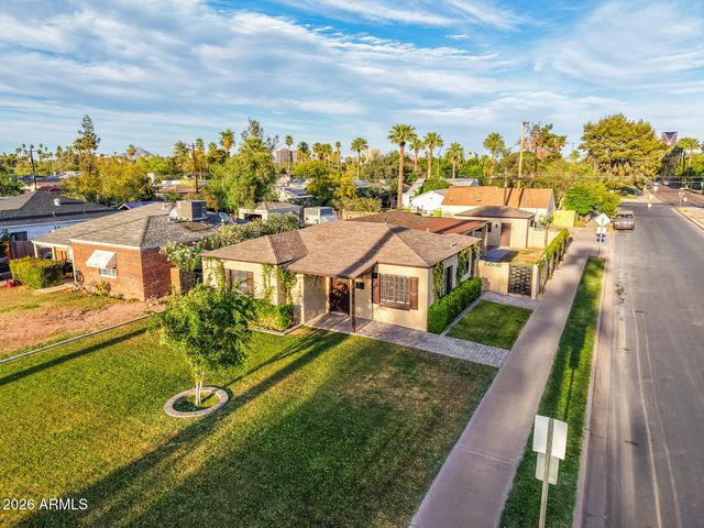 2001 N LAUREL Avenue, Phoenix, AZ 85007