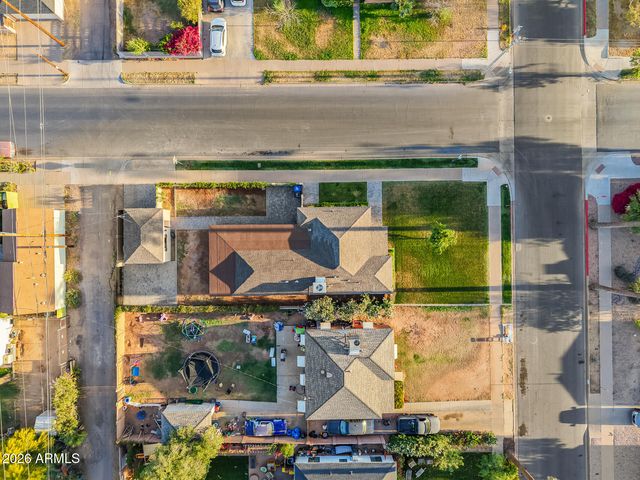 2001 N LAUREL Avenue, Phoenix, AZ 85007