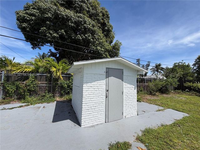 1740 SW 47th Ave, Fort Lauderdale, FL 33317