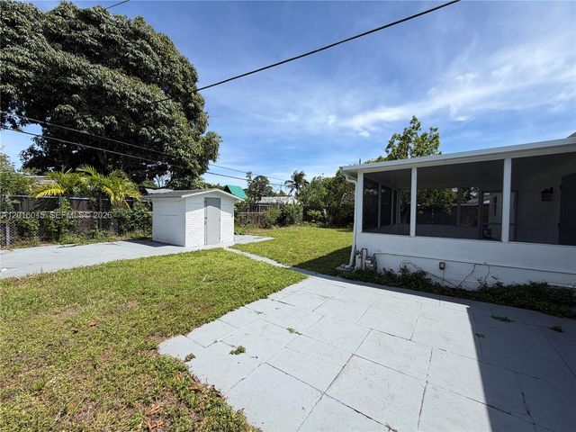 1740 SW 47th Ave, Fort Lauderdale, FL 33317
