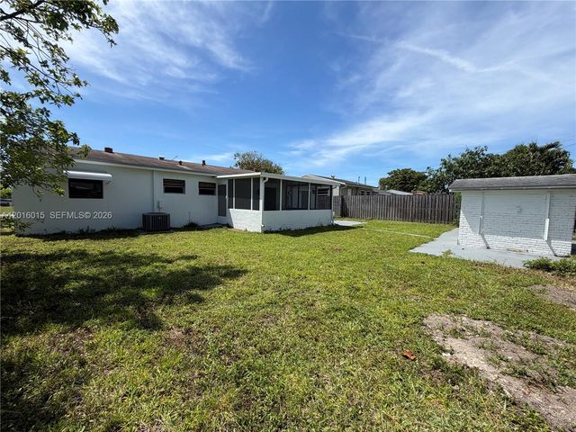 1740 SW 47th Ave, Fort Lauderdale, FL 33317