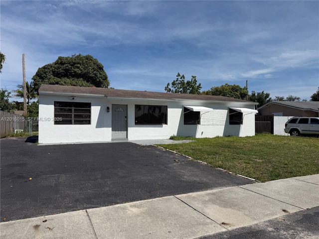 1740 SW 47th Ave, Fort Lauderdale, FL 33317