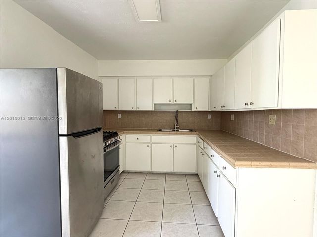 1740 SW 47th Ave, Fort Lauderdale, FL 33317