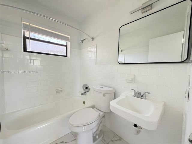 1740 SW 47th Ave, Fort Lauderdale, FL 33317