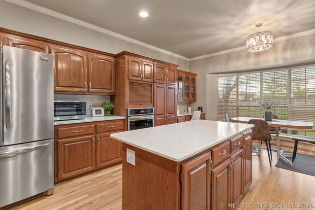 13303 E 95th Place N, Owasso, OK 74055