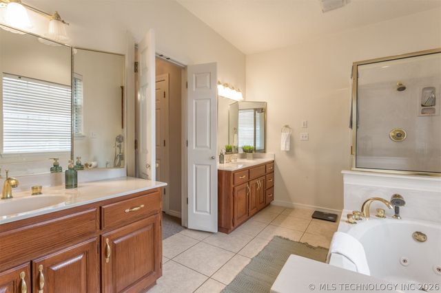 13303 E 95th Place N, Owasso, OK 74055