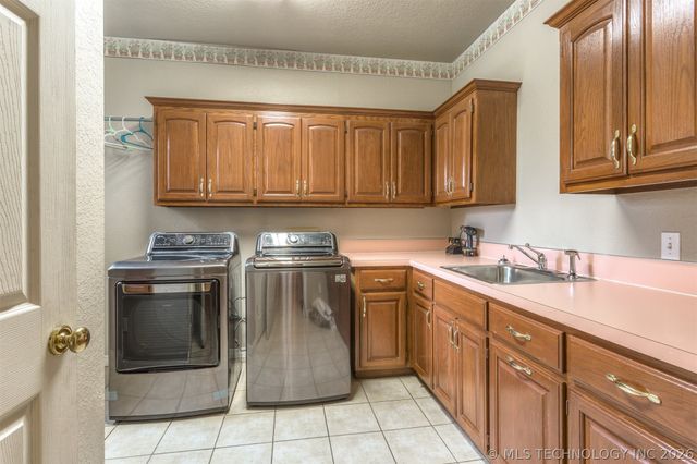 13303 E 95th Place N, Owasso, OK 74055