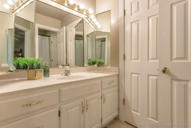 13303 E 95th Place N, Owasso, OK 74055