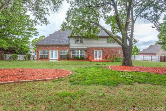 13303 E 95th Place N, Owasso, OK 74055