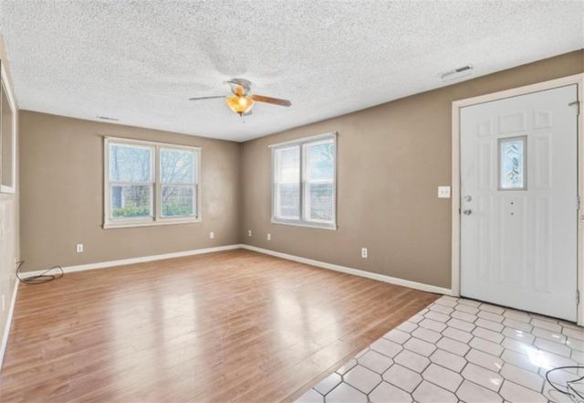 206 Alberta Street, Mclouth, KS 66054