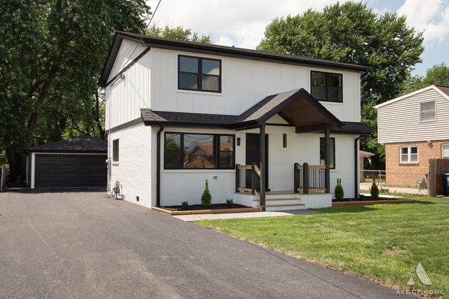 9316 Sayre Avenue, Oak Lawn, IL 60453
