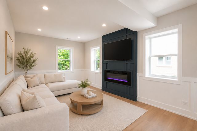 9316 Sayre Avenue, Oak Lawn, IL 60453