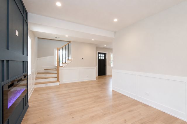 9316 Sayre Avenue, Oak Lawn, IL 60453