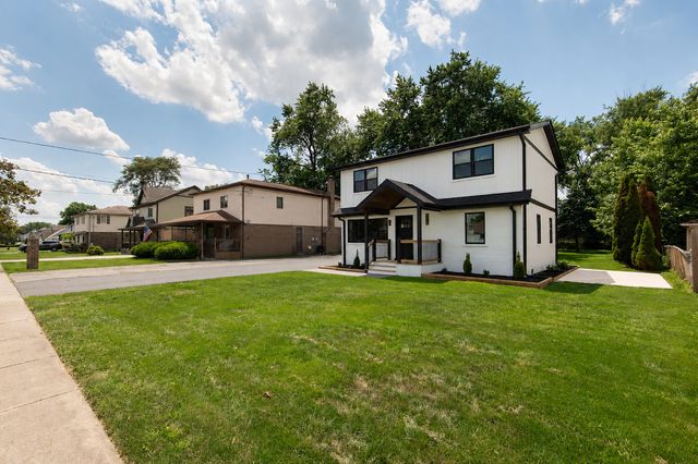 9316 Sayre Avenue, Oak Lawn, IL 60453