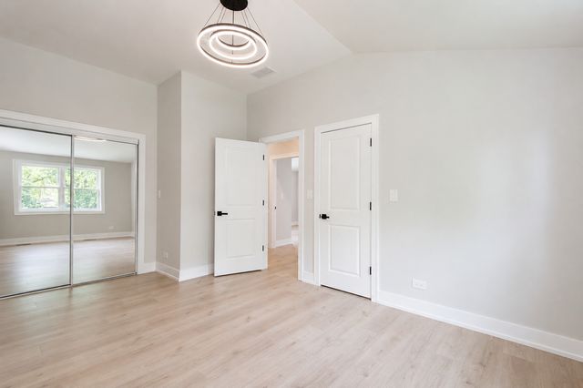 9316 Sayre Avenue, Oak Lawn, IL 60453
