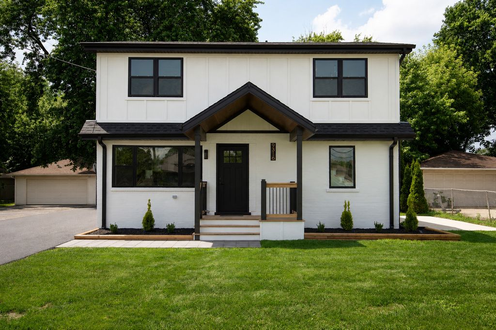 9316 Sayre Avenue, Oak Lawn, IL 60453