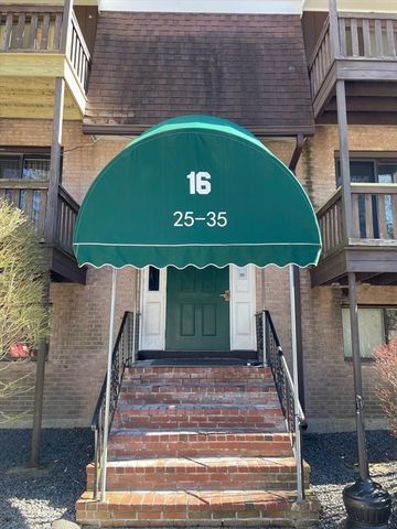 16 Erick Rd 34, Mansfield, MA 02048