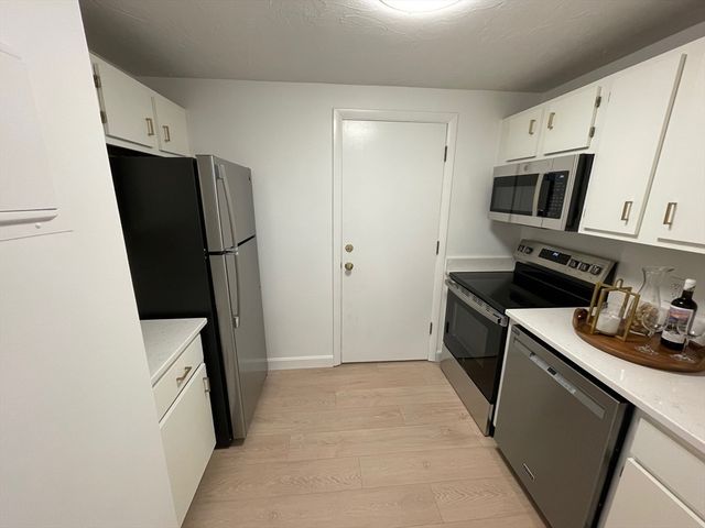 16 Erick Rd 34, Mansfield, MA 02048