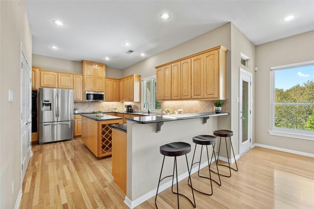 209 Overlook CT, Georgetown, TX 78628