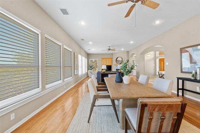 209 Overlook CT, Georgetown, TX 78628