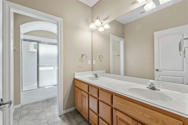 209 Overlook CT, Georgetown, TX 78628