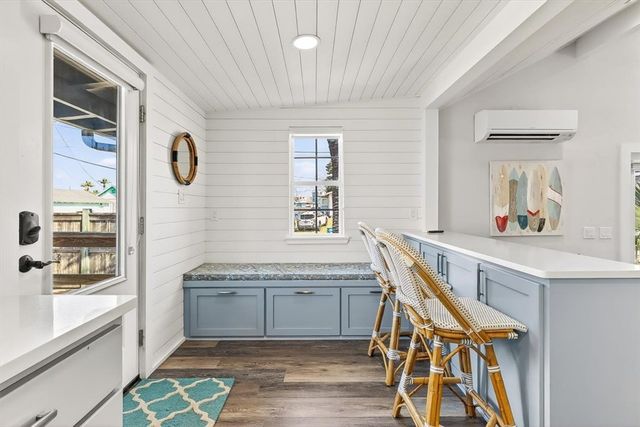 413 Mercer St, Port Aransas, TX 78373