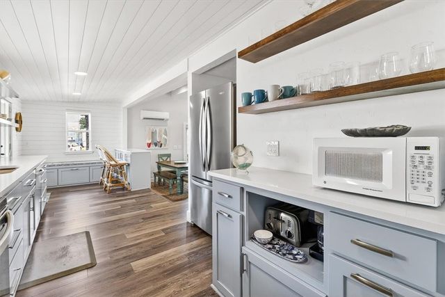 413 Mercer St, Port Aransas, TX 78373