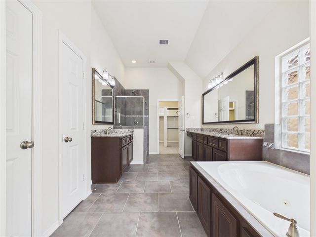 10606 Shadow Elm Court, Houston, TX 77043