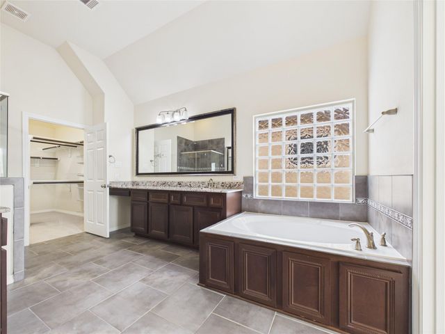 10606 Shadow Elm Court, Houston, TX 77043