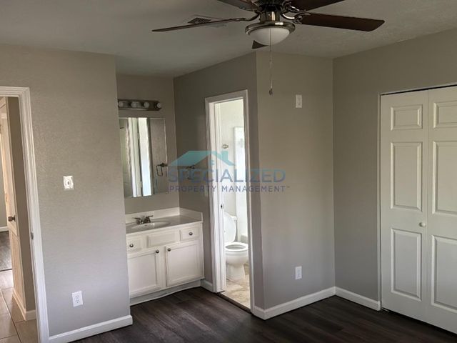 2810 Pinewood Drive, League City, TX 77573