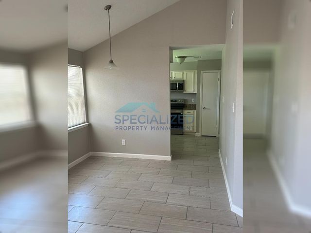 2810 Pinewood Drive, League City, TX 77573